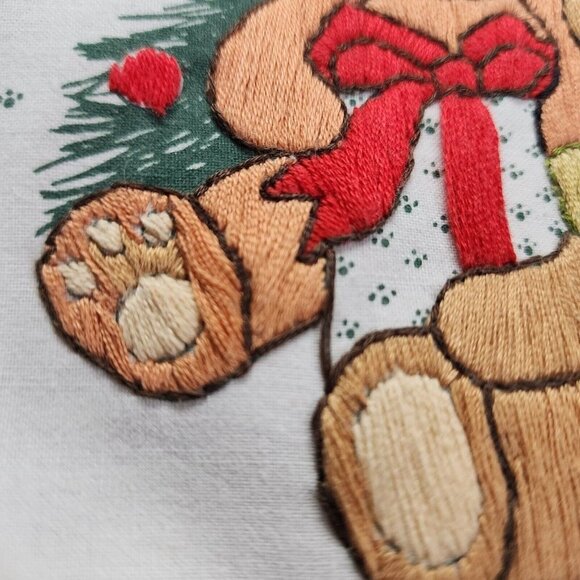 Vintage Embroidered A Beary‎ Merry Christmas Wall Hanging Holiday Decor - Picture 2 of 13